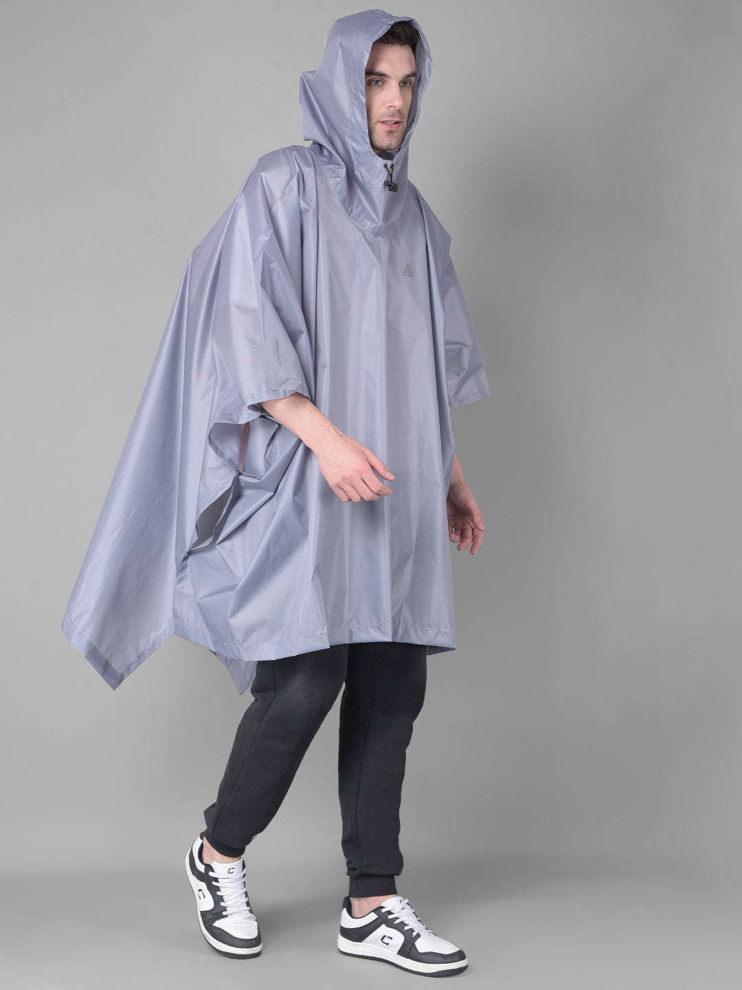 GREENLANDS GLOBO Grey Unisex Outdoor Lightweight Rain Poncho for Fashionable Waterproof Weather Protection