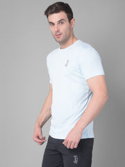 Sky Blue Serenity Kookaburra Round Neck T-Shirt for a Fresh and Vibrant Look